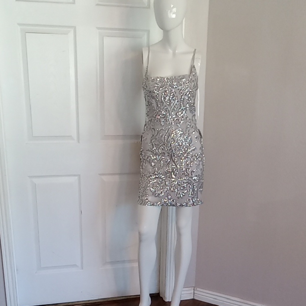 B Darlin Glittering Silver Mini Homecoming Dress Size 9-10